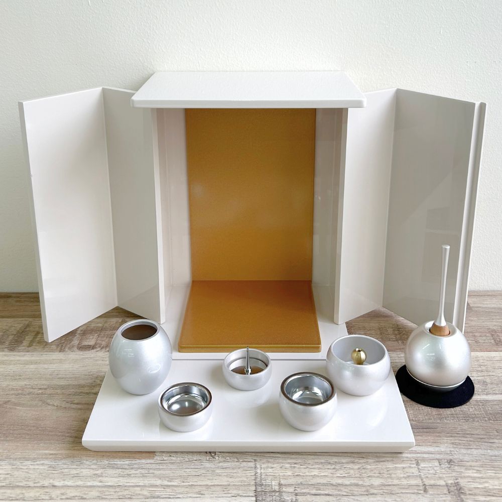 位牌が入るミニ仏壇|祈りの小箱・卯の花 厨子タイプ大 （厨子と飾り台