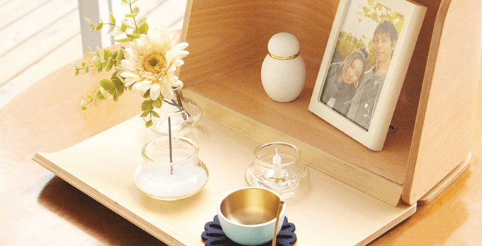 ミニ仏壇 – 手元供養の未来創想