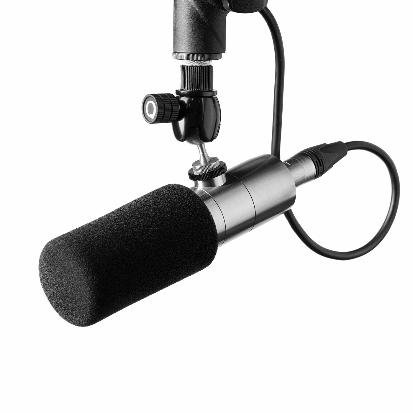 Earthworksがボーカルのリアリズムを逃さないコンデンサーマイクETHOS