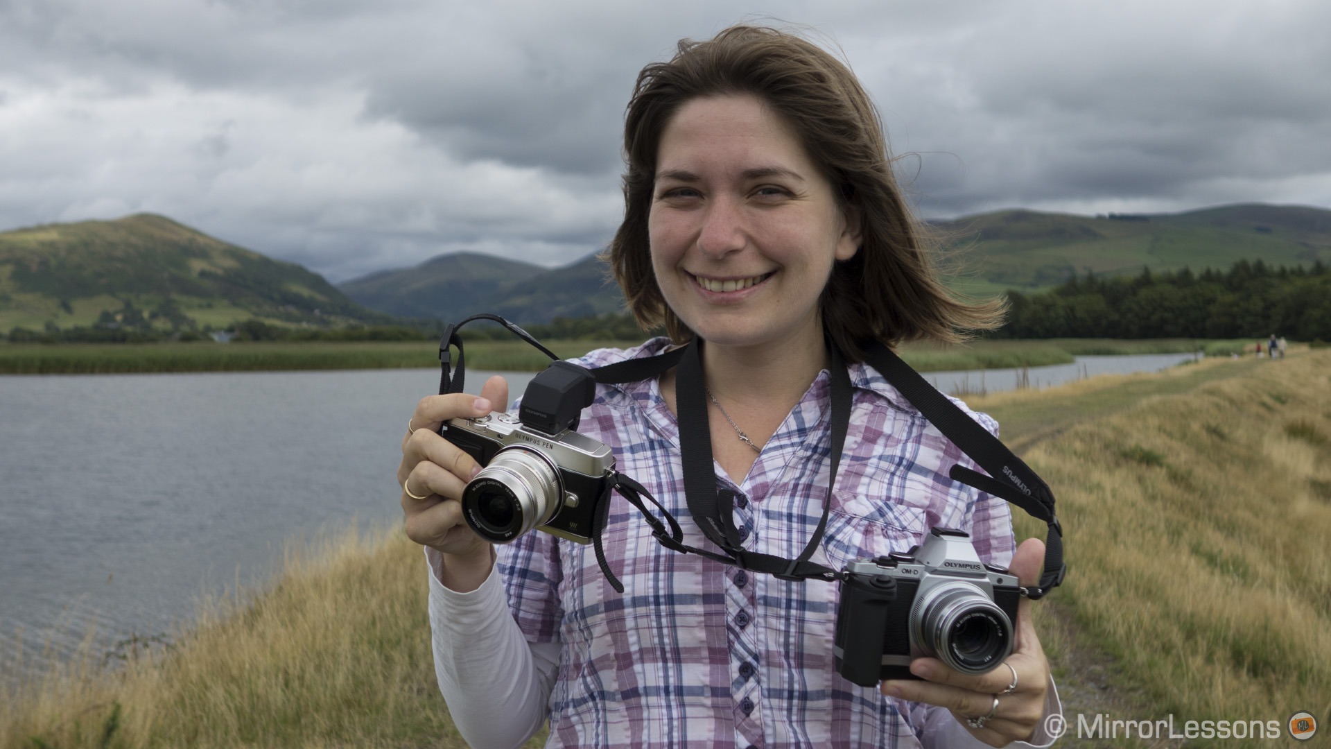 OM-D E-M5 vs. Pen E-P5: Two Olympus flagships go head-to-head