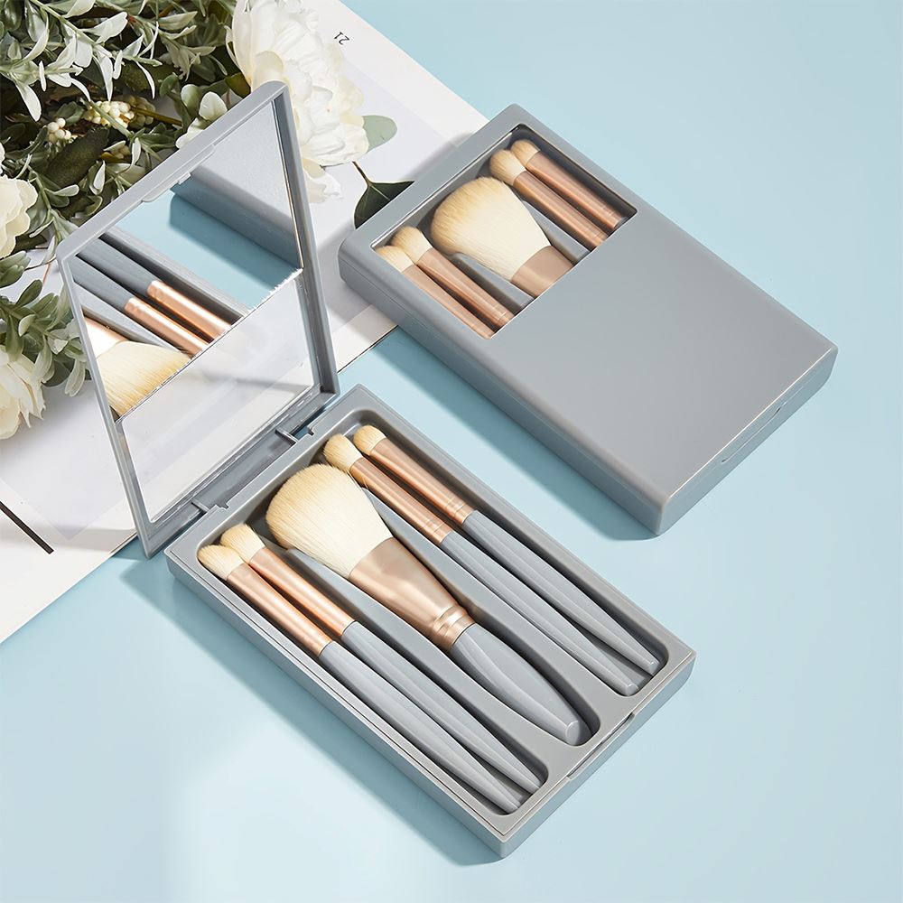 4-Color Travel Portable Makeup Brush Set With Mirror – MSmakeupoem.com