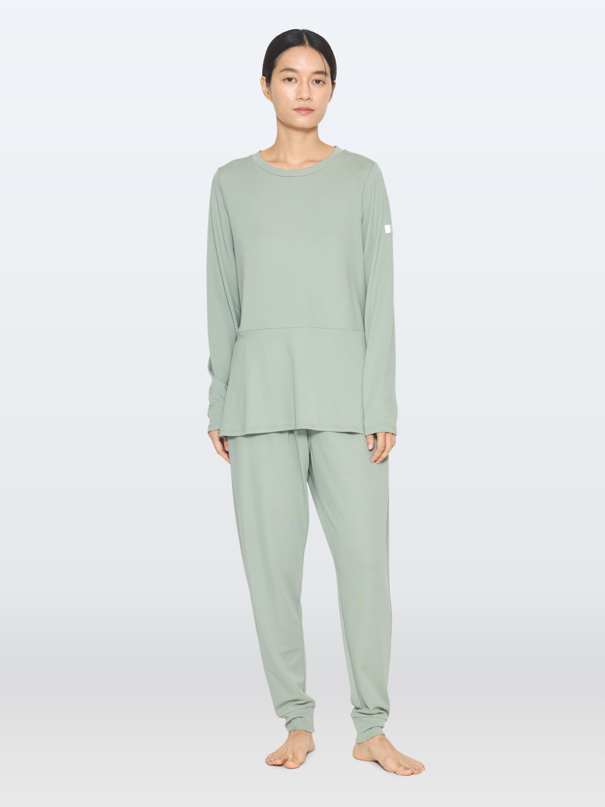 リファバイタルテック モイストスムースロングスリーブプルオーバー+