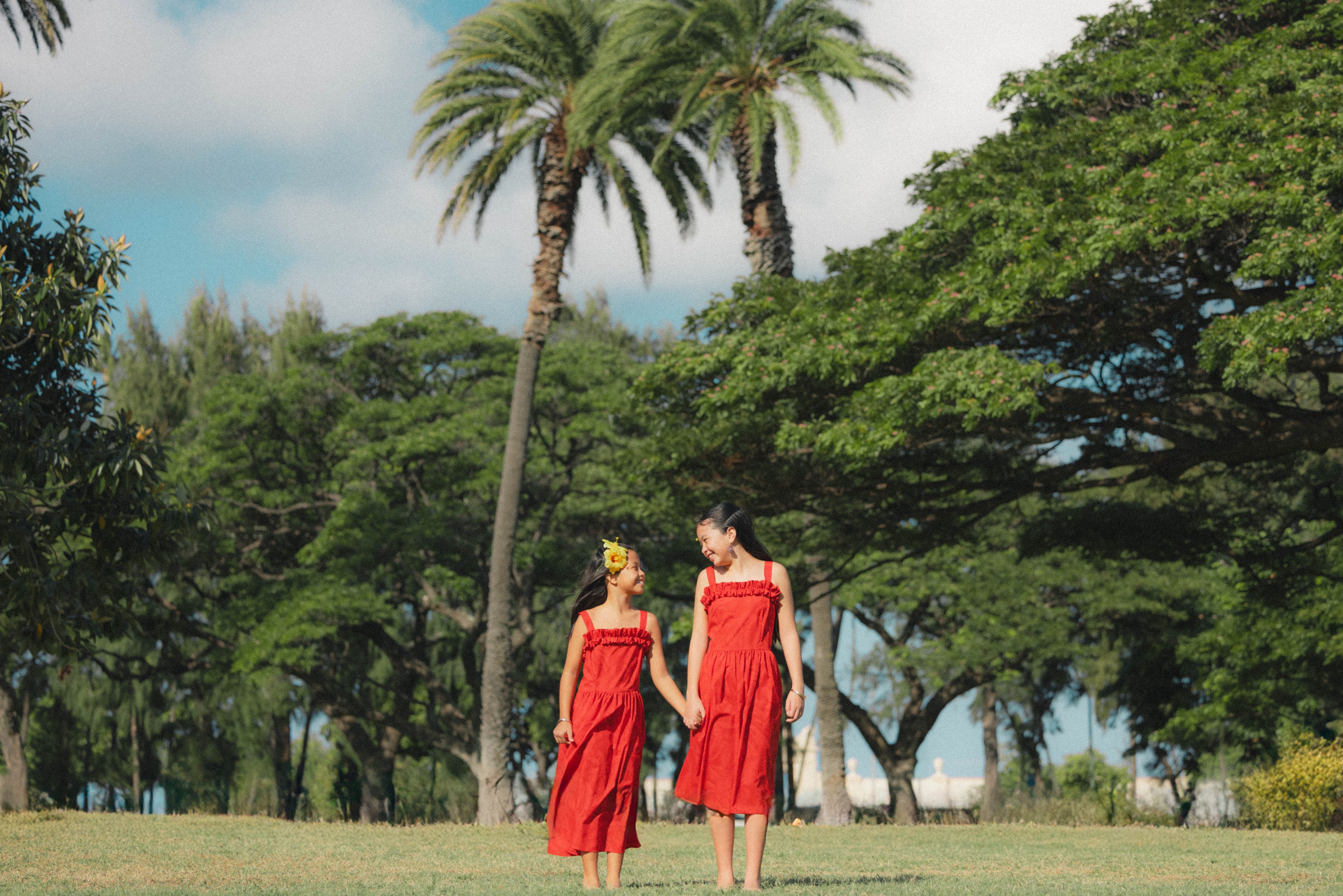 家族全員で楽しめる、地元デザインのアイランドウェア。 – Muumuu Factory