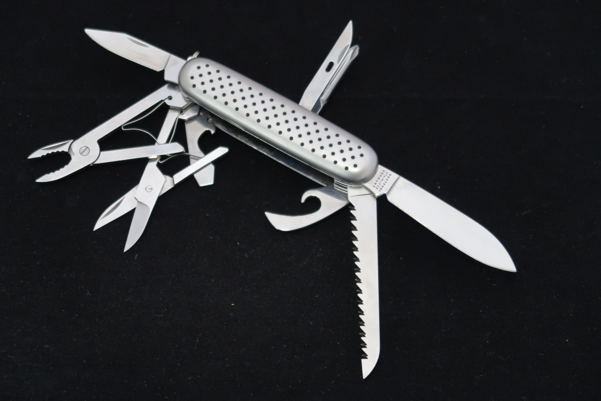 リヒャルト ゾーリンゲン ステン 9徳 （2000年） | 和式鍛造ナイフ専門