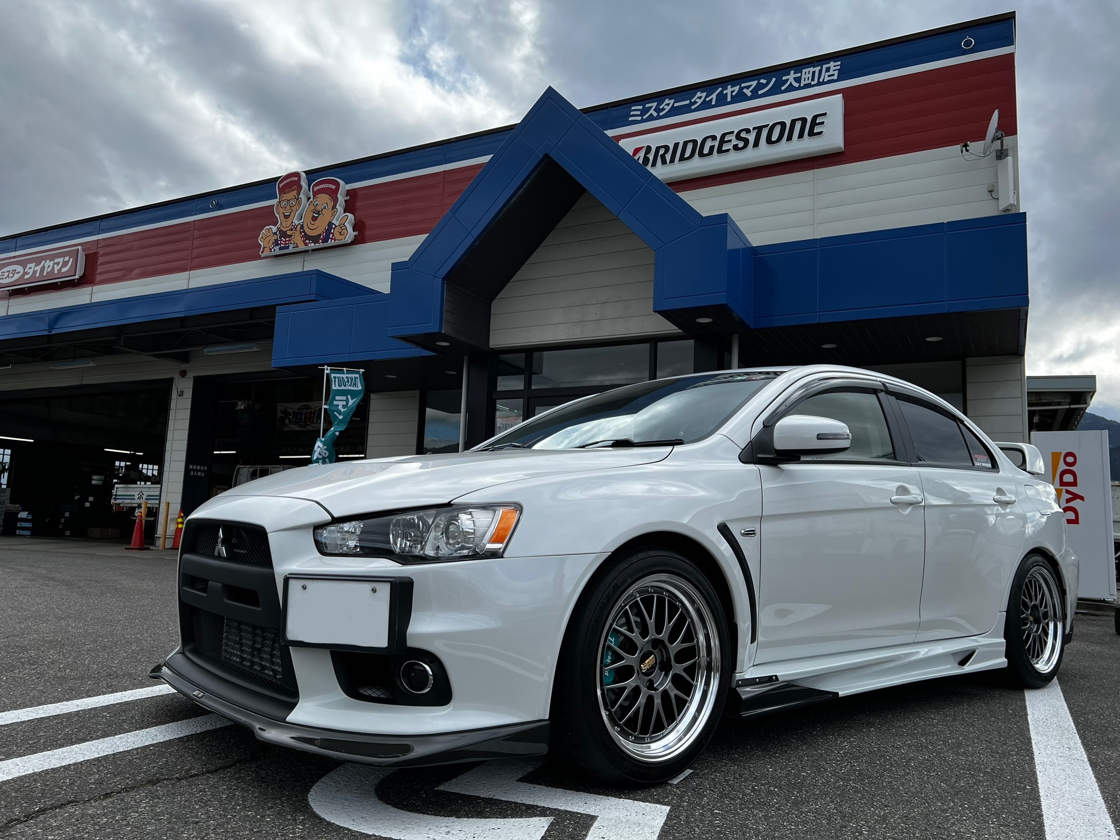 BBSホイール | 三菱 ランサーエボリューションX ホイール | スタッフ