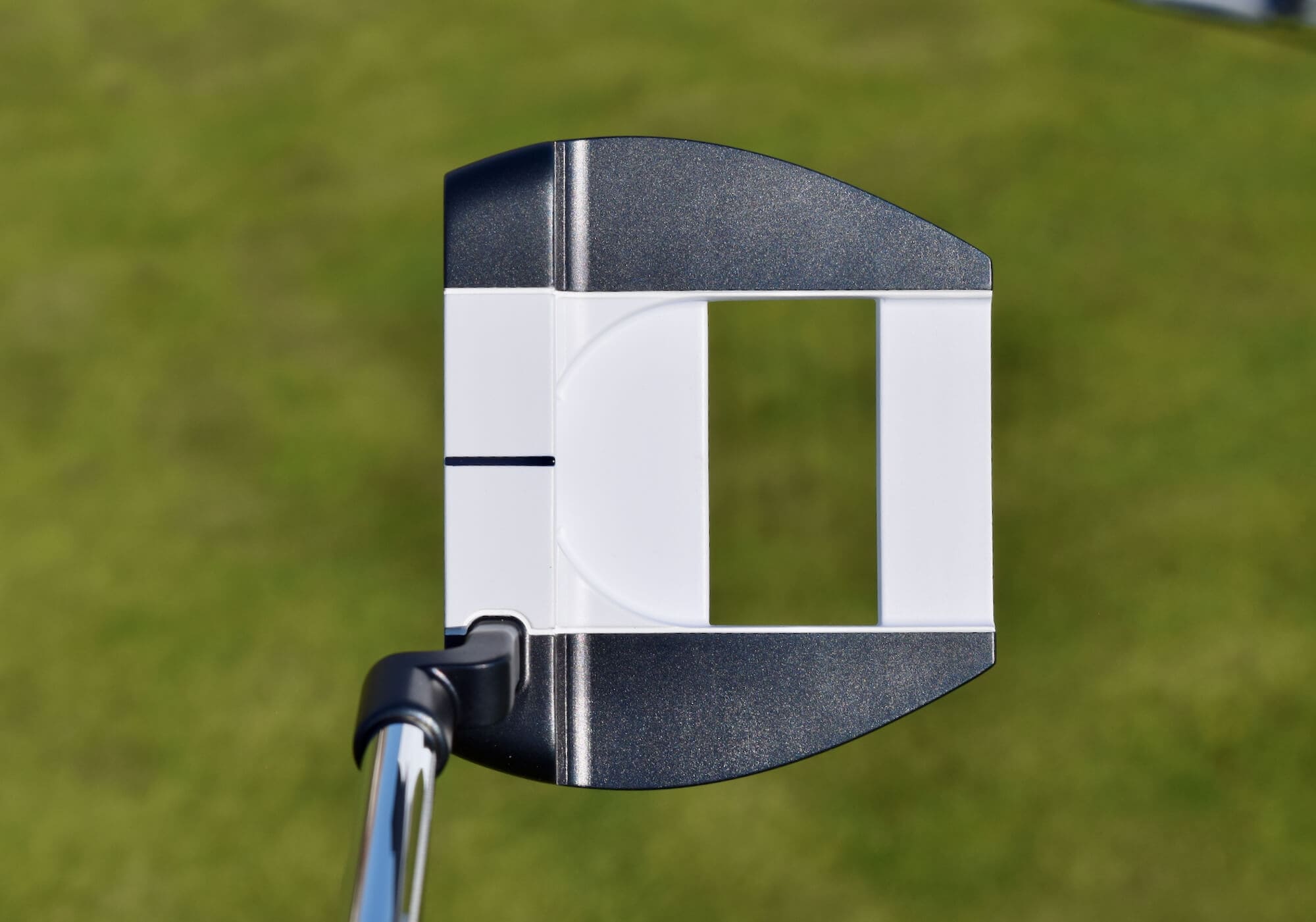 2025年オデッセイ最新パター完全ガイド！「AI-ONE SILVER