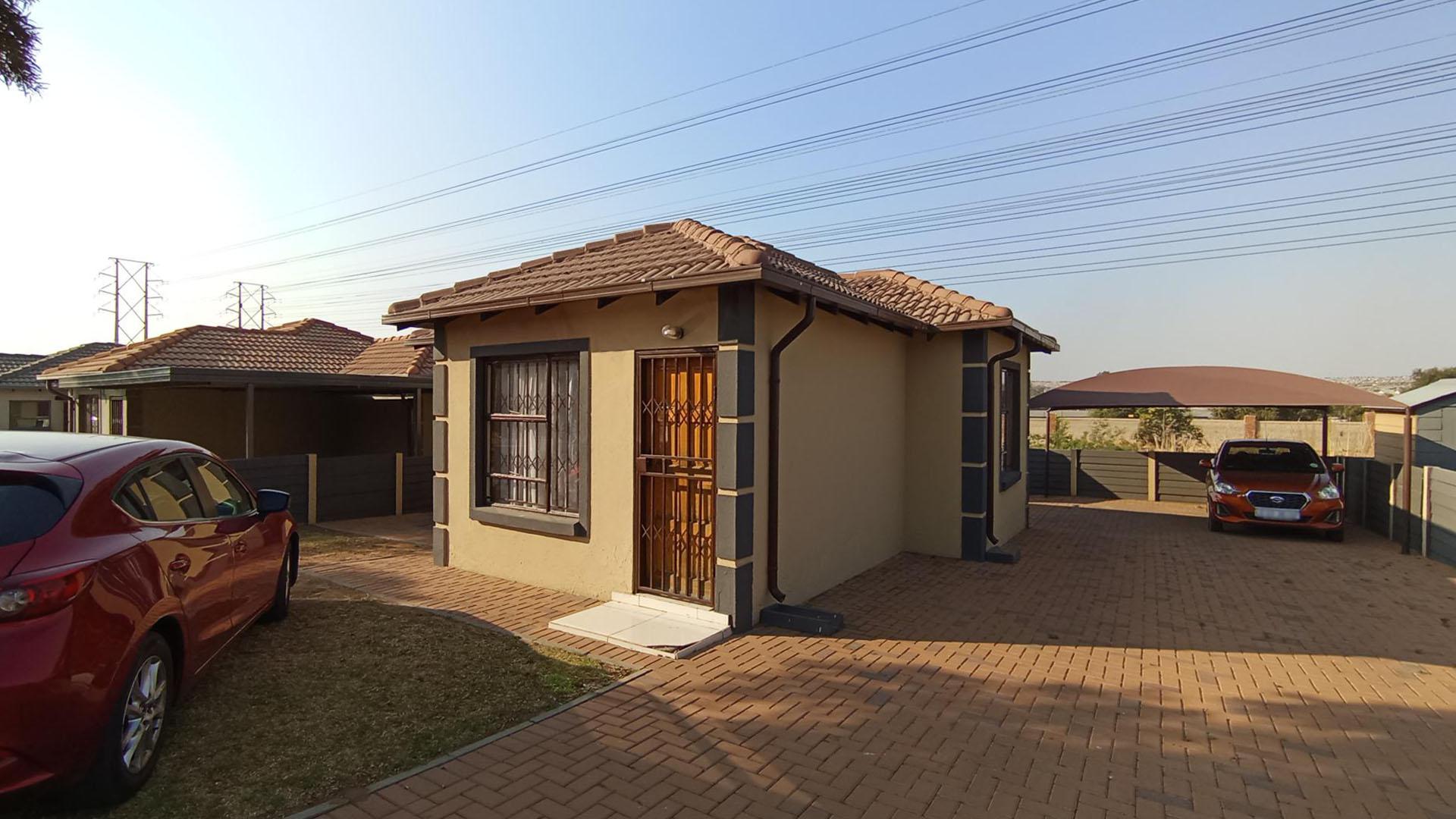Standard Bank EasySell 2 Bedroom House for Sale in Jukskei V