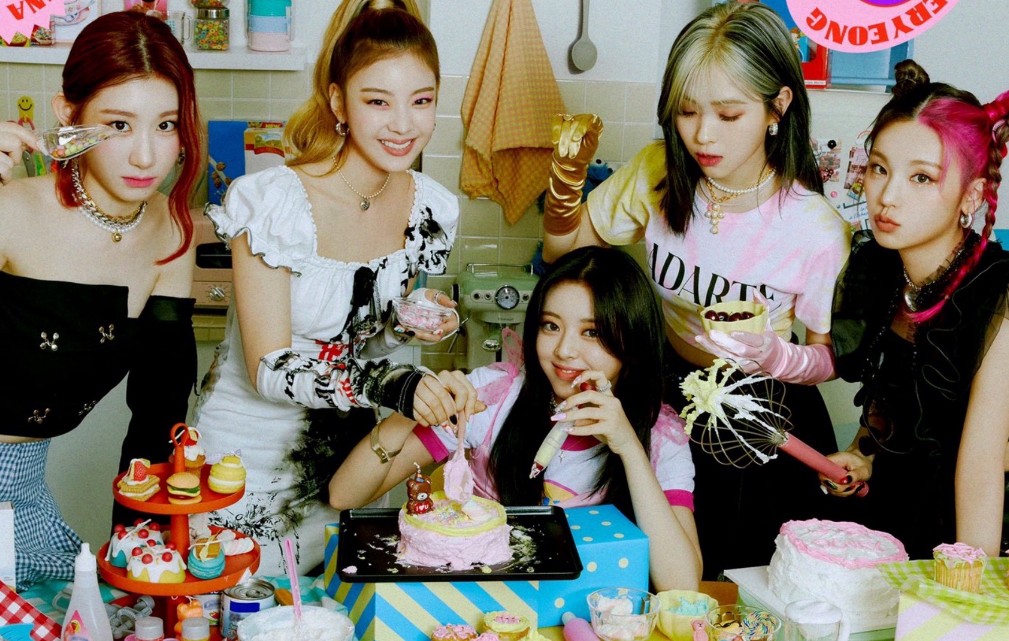 Crazy In Love: : CDs & Vinyl 【リア withdrama ヨントントレカ