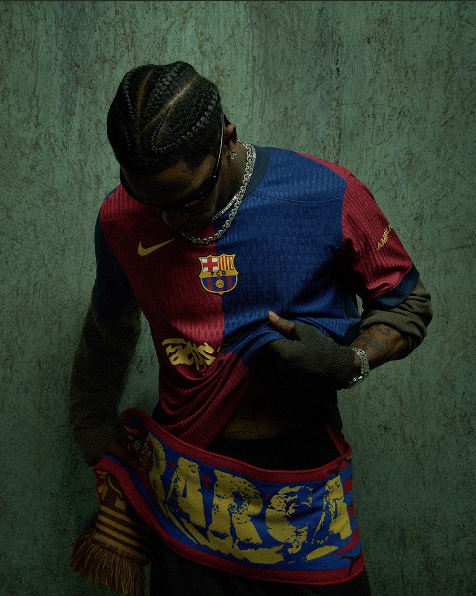 Travis Scott “merges universes” with FC Barcelona and Spotify for