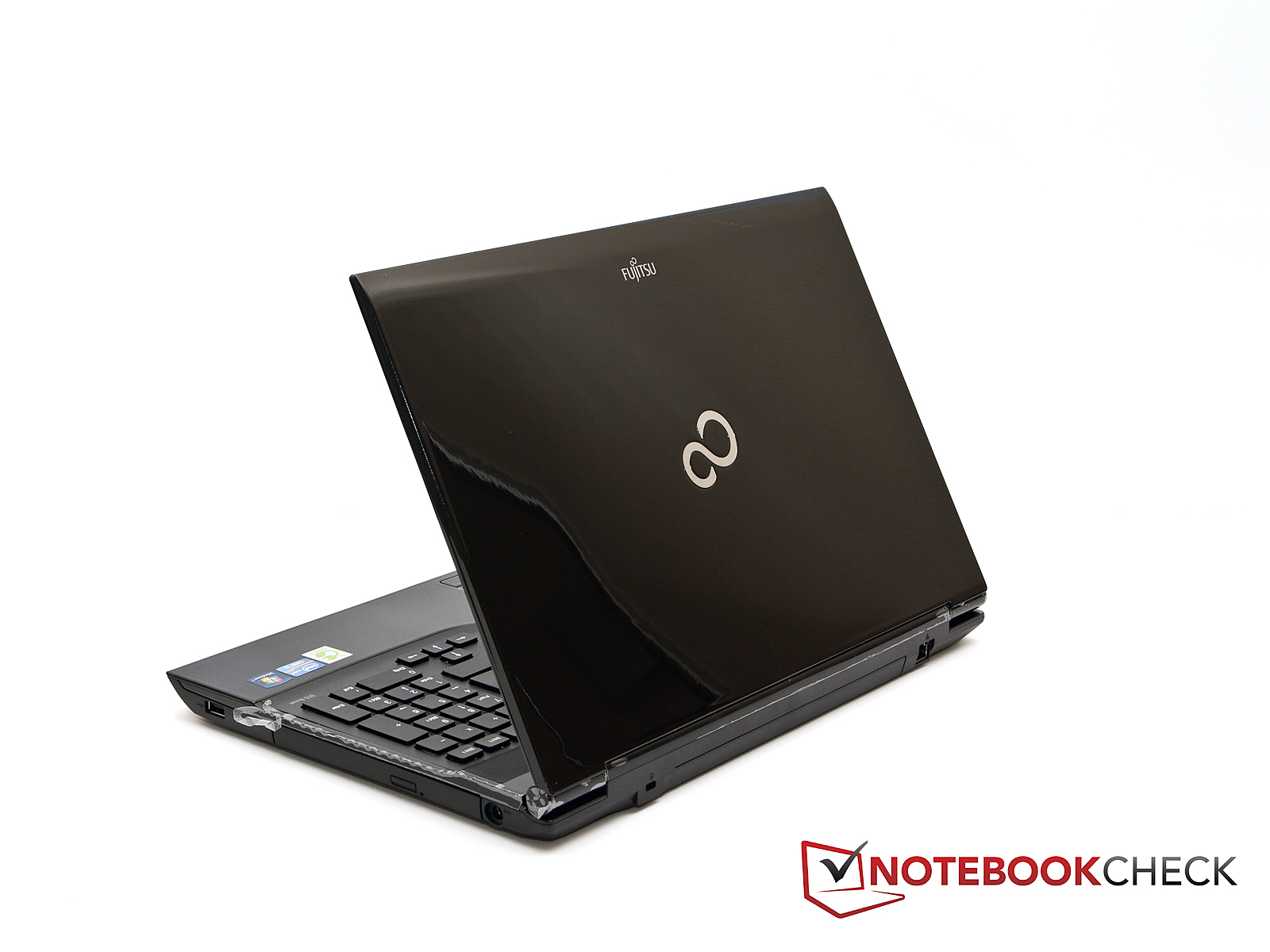 Review Fujitsu Lifebook AH532 Notebook - NotebookCheck.net Reviews