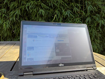 Fujitsu Lifebook P727 (i7, 16 GB, LTE) Convertible Review
