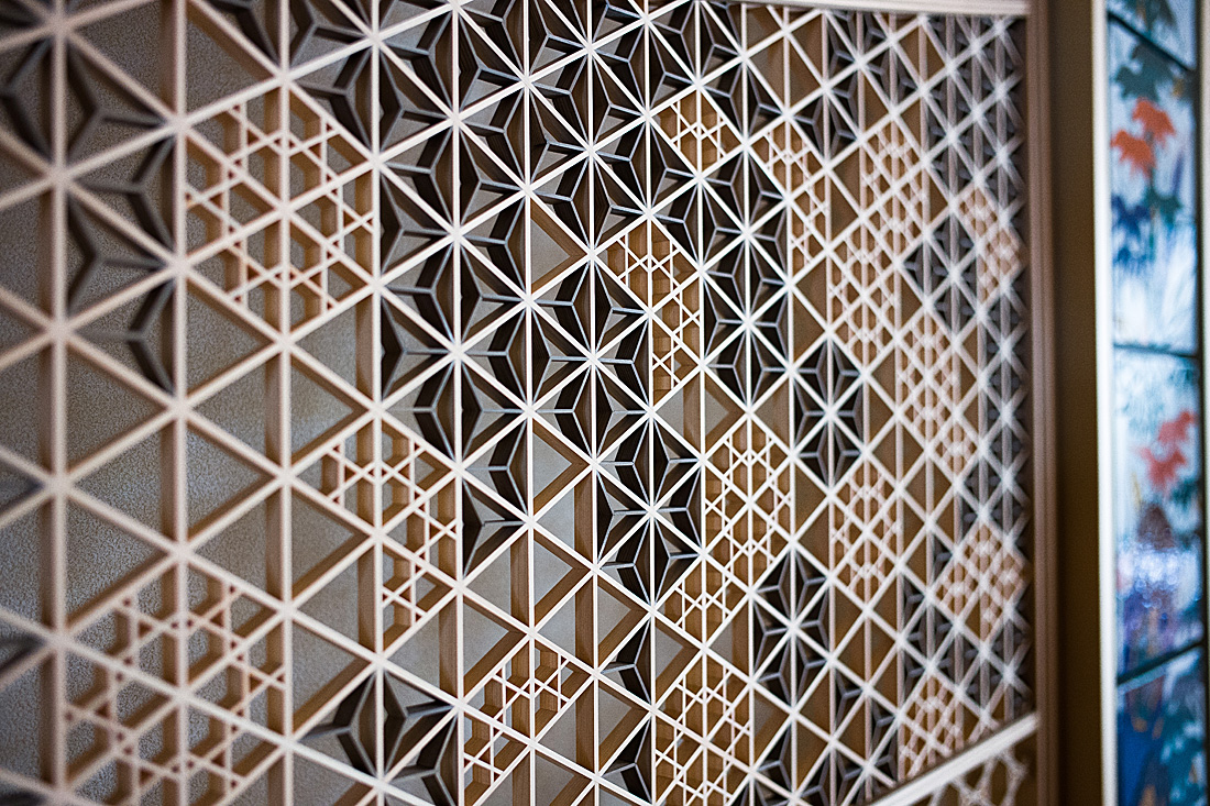 のとや 組子細工の黒は神代杉！！ | 金沢・旅亭懐石のとや