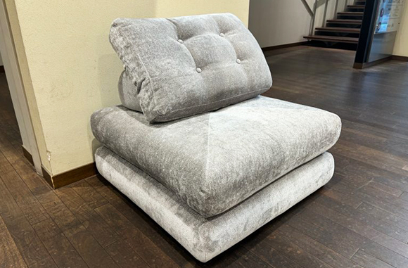 ベッドとしても2人掛けとしても使える、1人掛けソファ | NOCEノーチェ