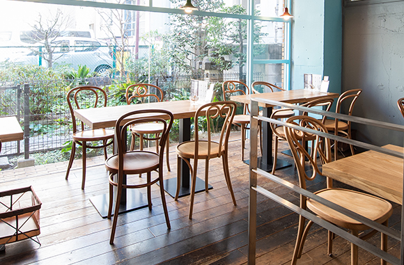 色褪せない名作家具“曲木チェア” | NOCEノーチェ 家具・インテリア通販