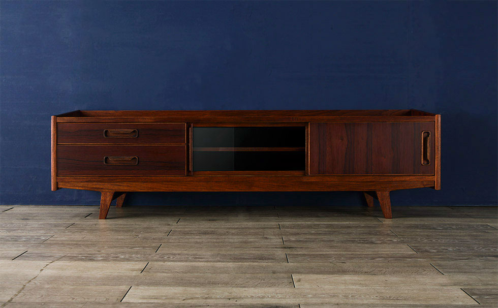 落ち着いた佇まいのネオクラシックデザイン[balesso] テレビボード 180