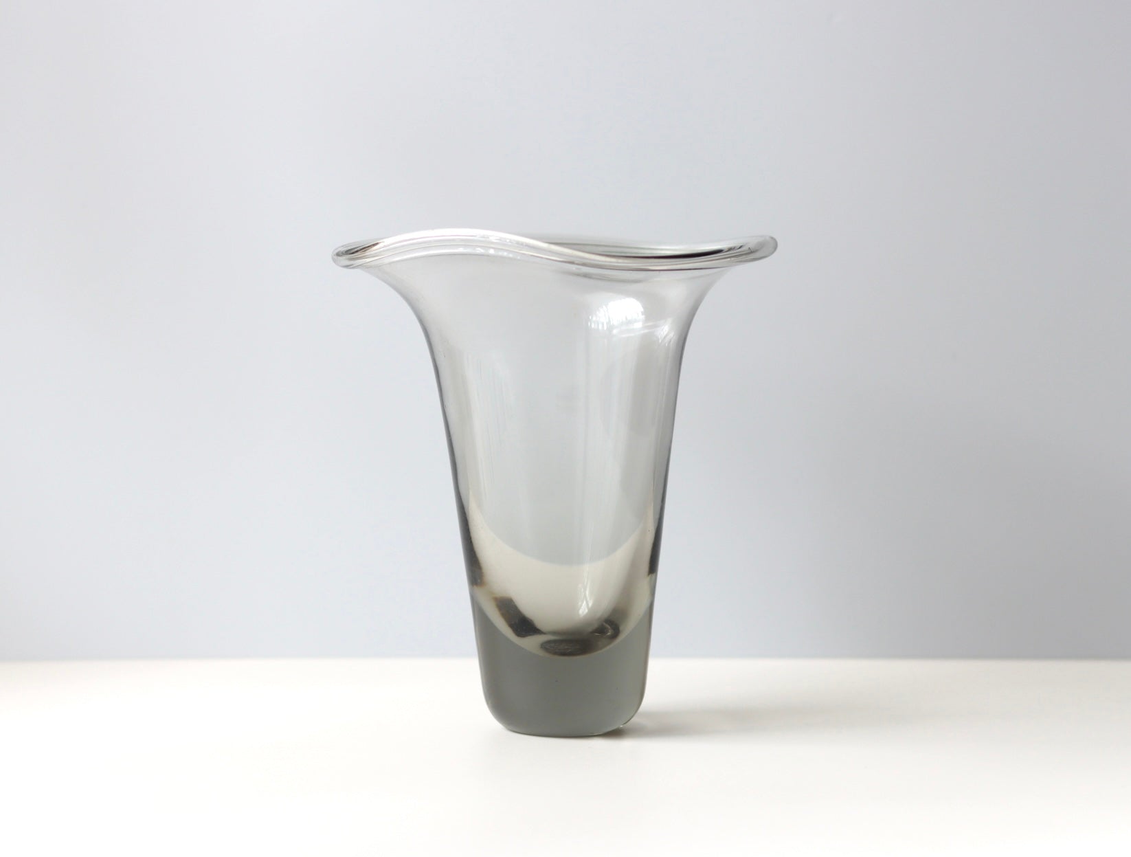 Kosta Boda （コスタ・ボダ） Vicke Lindstrand（ヴィッケ・リンド