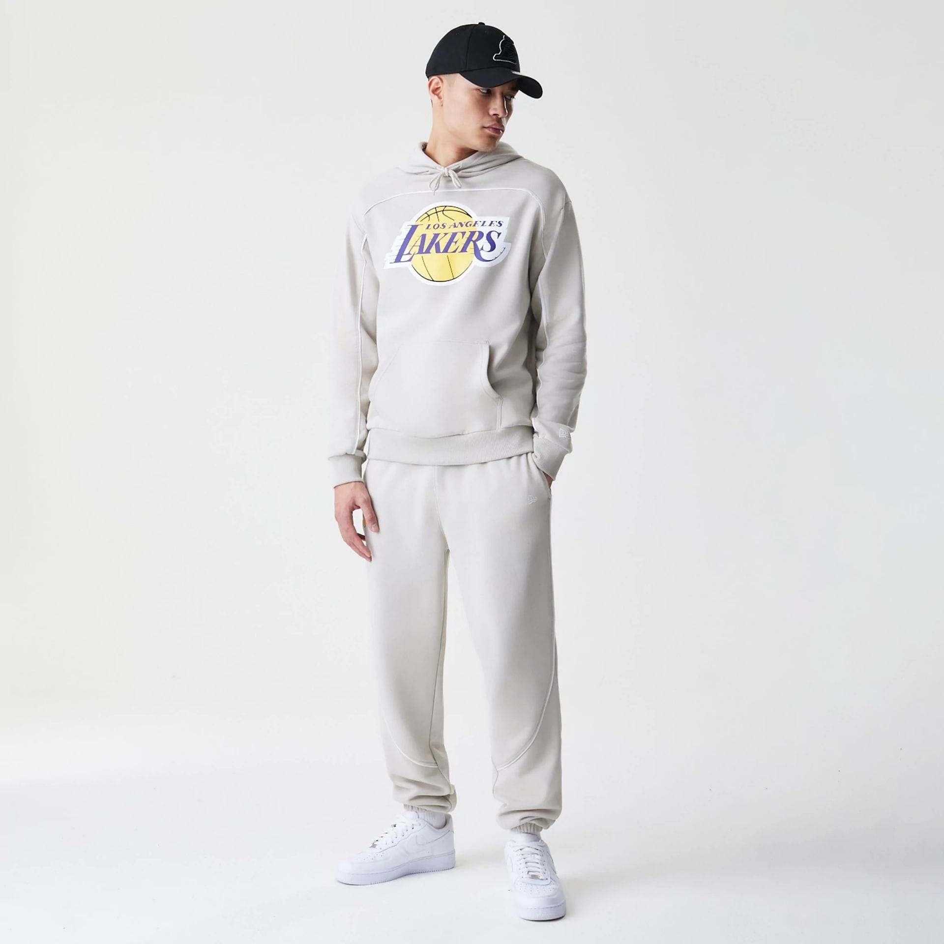 NBA Piping LA Lakers Cream Oversized Pullover Hoodie | NEC EU