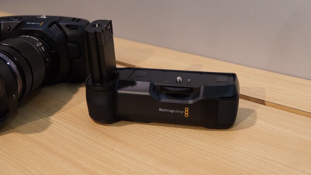 Blackmagic Design battery grip for BMPCC 4K - Newsshooter