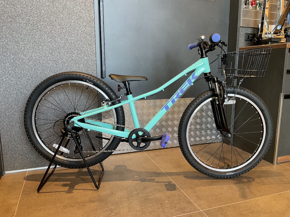 楽々園ご納車バイク！24インチキッズバイク カゴ取り付け＆FXクロス