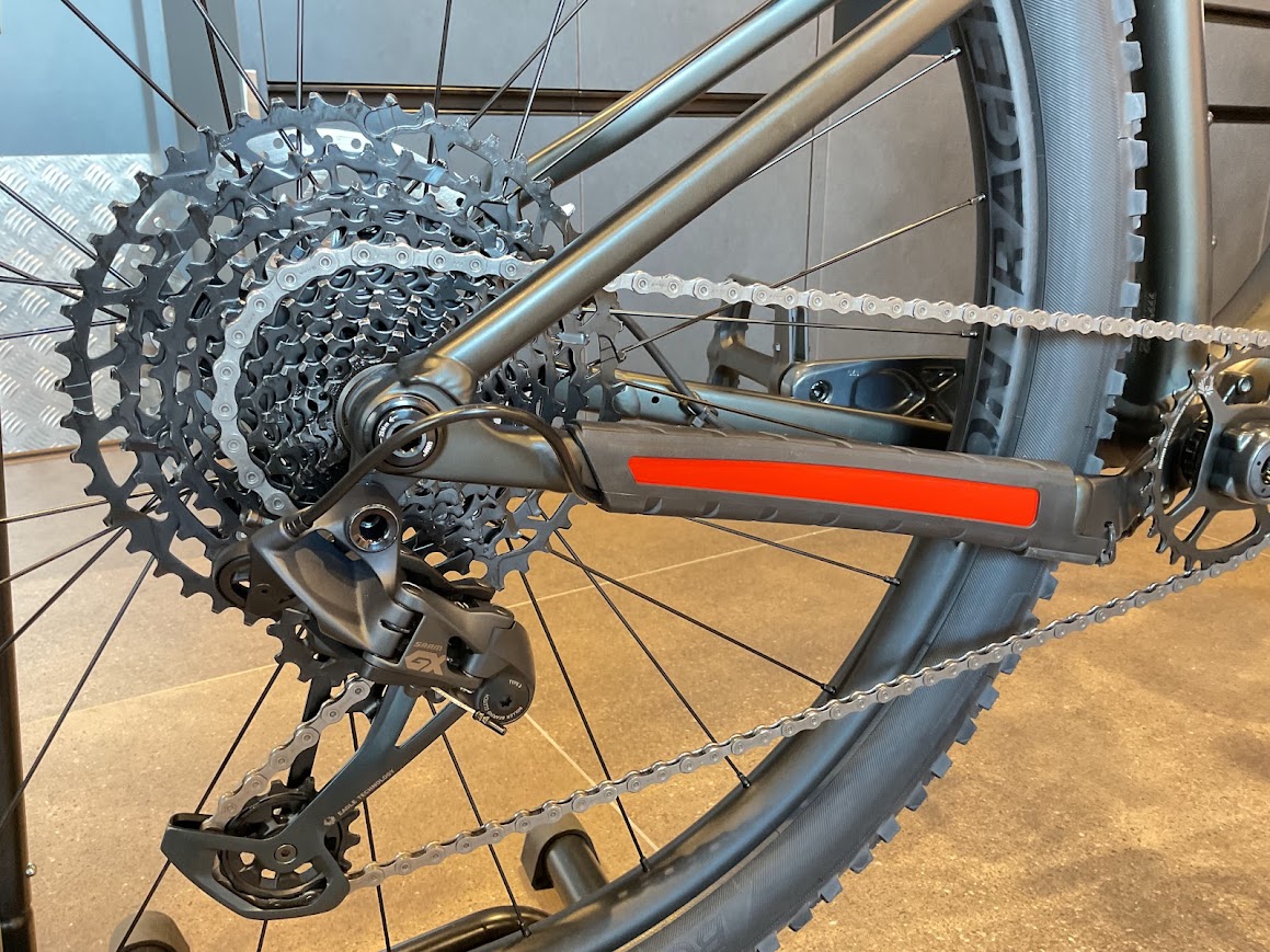 Roscoe 8 MTB組み立てました。クロスバイクを修理しました。差し入れを