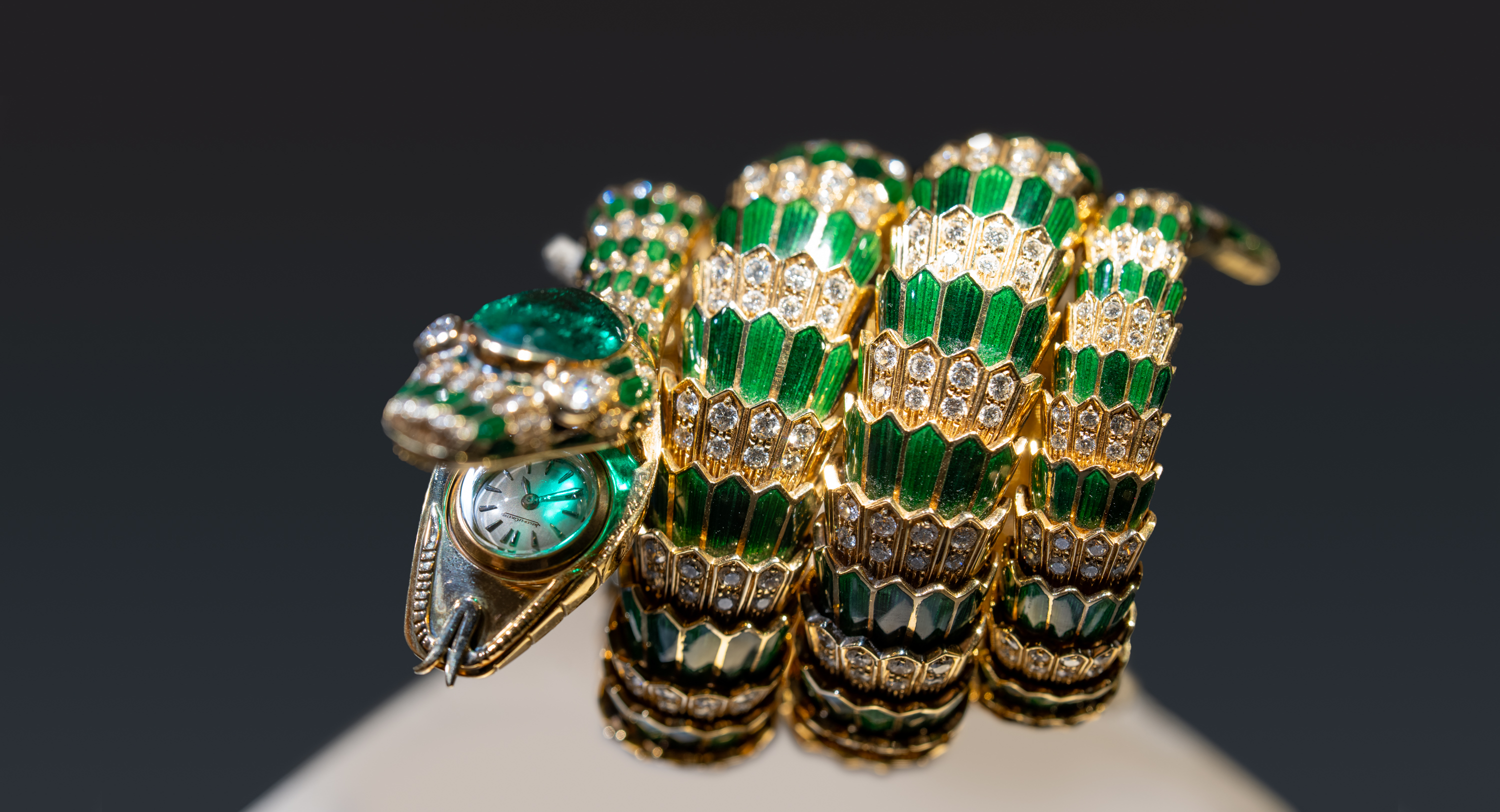 Bvlgari Serpenti Infinito: The Timeless Union of Diamonds, Myth