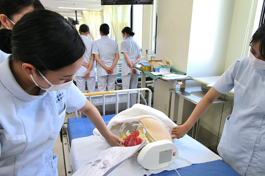第1看護学科キャンパスライフ - 長崎市医師会看護専門学校