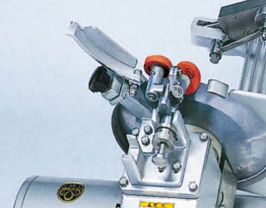 焼豚スライサー YBS-1 チャ～スラ | 株式会社なんつね | 食肉加工機械