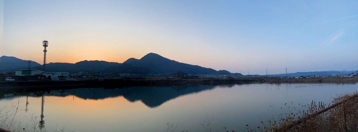葛城市〉二上山の夕景と眺望を楽しむ ふたこぶに魅せられてぶらり