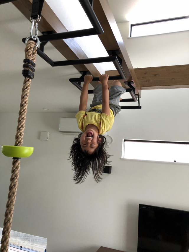 室内雲梯はヒトフデウンテイ® Bタイプ｜都内設置事例紹介