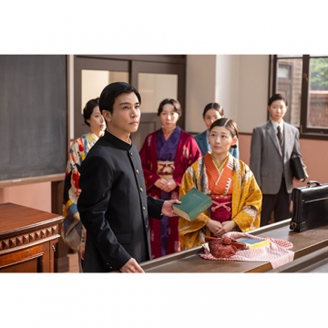 連続テレビ小説 虎に翼 完全版 DVD-BOX1 全4枚｜国内ドラマ｜DVD