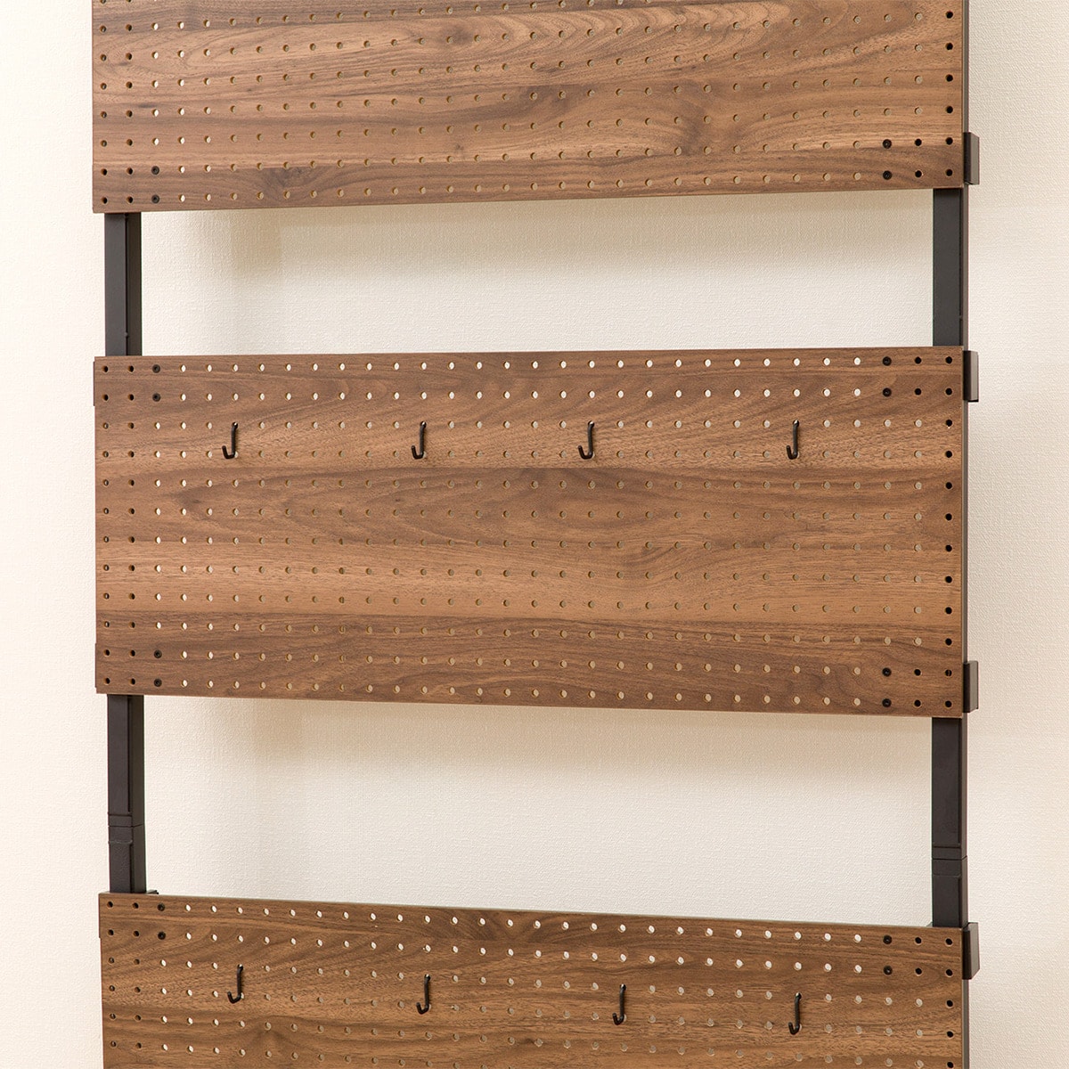 突っ張り壁面収納パンチングボード Nポルダ(幅80cm ミドルブラウン