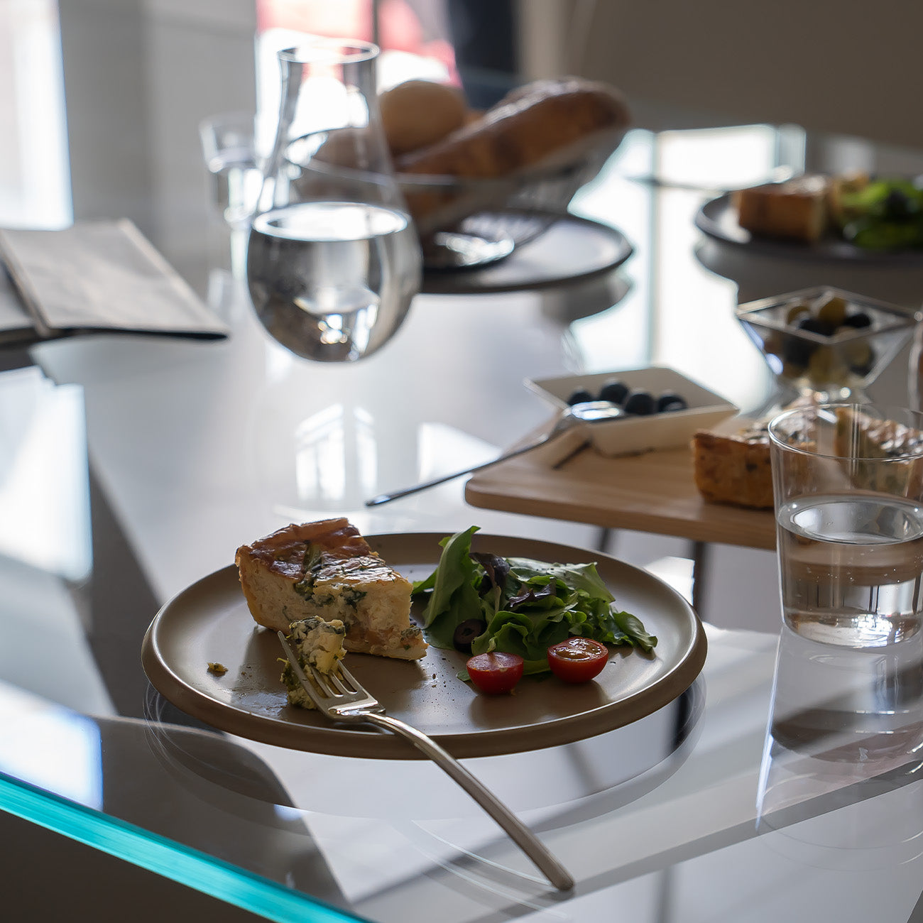 nikko食器｜24cmプレート (ブラウン)｜プレート・深皿｜ニッコー公式