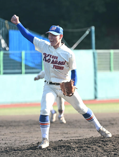 神戸国際大付が智弁学園破り16年ぶり優勝 明治神宮大会へ／詳細 - 高校