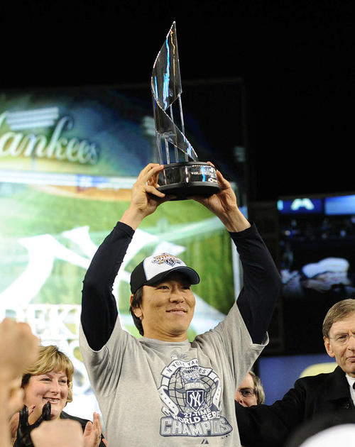 WS日本人初MVPの松井秀喜氏が始球式！09年は共通DHなくわずか13打数も