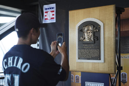 マリナーズが米野球殿堂入りを祝い「イチロー・ウイークエンド」を開催