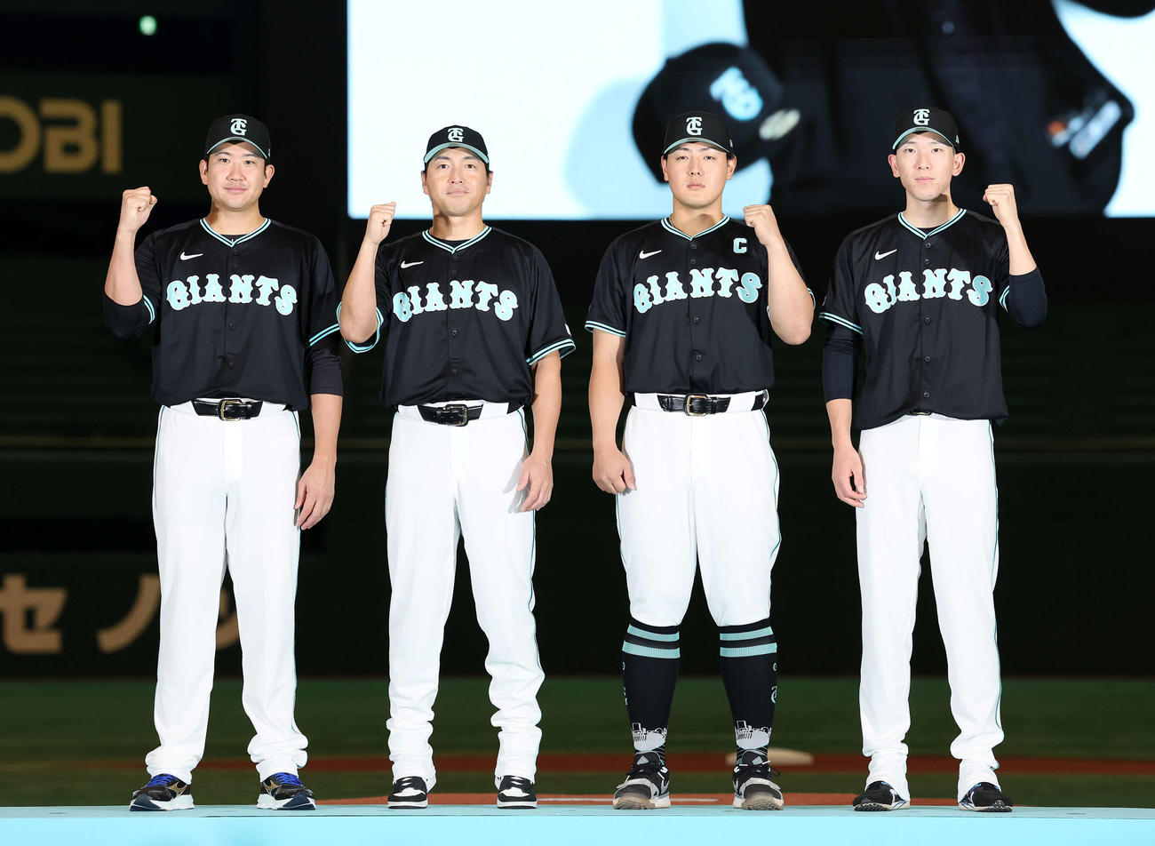 巨人】ティファニーとのコラボユニホーム披露「いい試合して盛り上げ