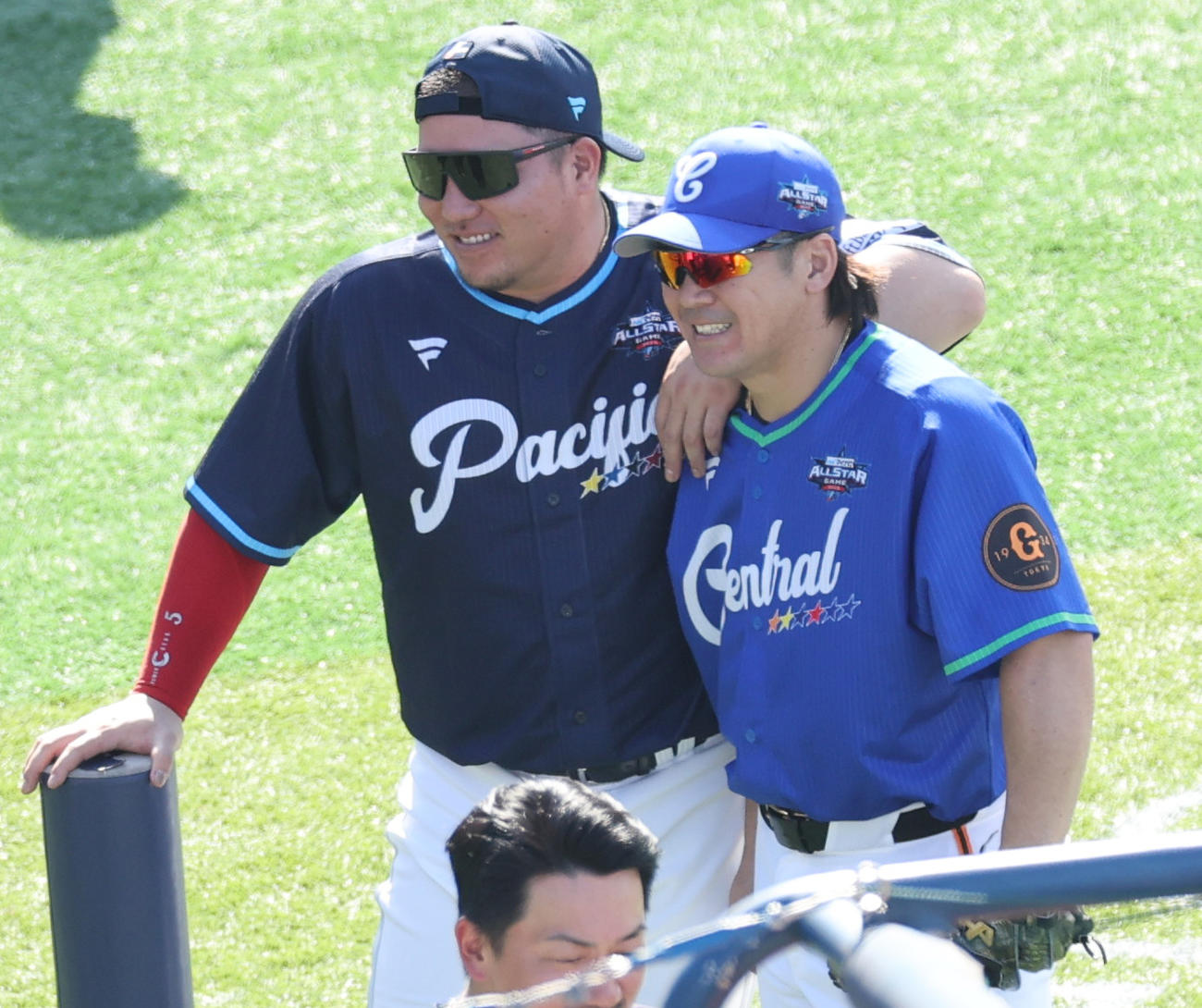 オールスター】山川穂高が遅球連発に豪快スイングで対抗 遊飛で満面の