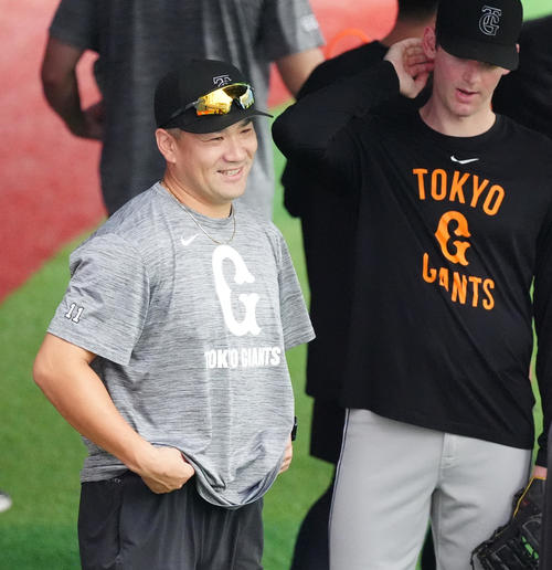巨人】日米通算200勝王手の田中将大が試合前練習を終了 ファン「マー君