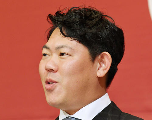 背番号「99」巨人復帰山口俊 「思い切って爆発してもらいたい」原監督