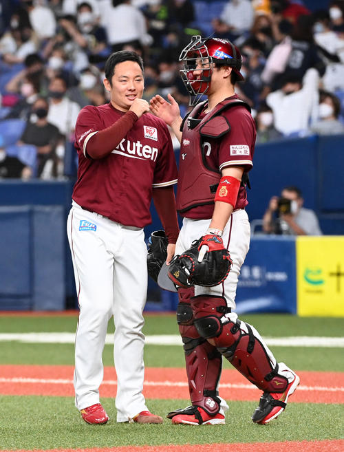 移籍後初スタメン楽天炭谷銀仁朗2安打「すごい投手」松坂1年目の経験