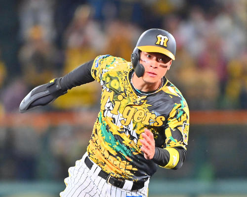 阪神】佐藤輝明3カ月ぶり甲子園弾でG倒決意、ウル虎の夏に「ウルトラ