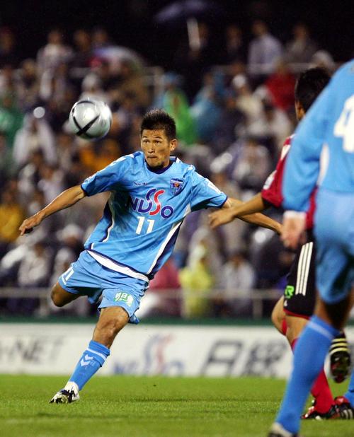 カズ背番号は「11」JFL鈴鹿に期限付き移籍会見「ゴールに向かって努力