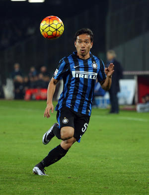 長友佑都「潰れてからでは遅い」高校サッカーに警鐘 - セリエA : 日刊