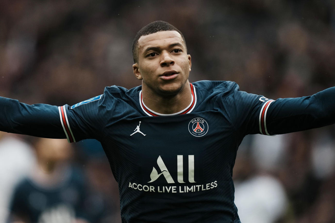 解説】パリSGなぜ日本ツアー？ アパレルコラボで若者に高い認知度、他