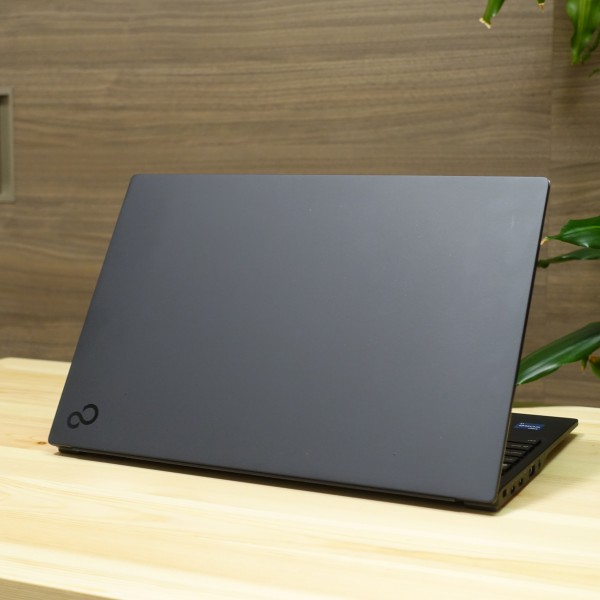 FMV Zero(LIFEBOOK WU4/H1)の特徴解説/富士通FMVパソコン比較購入ガイド