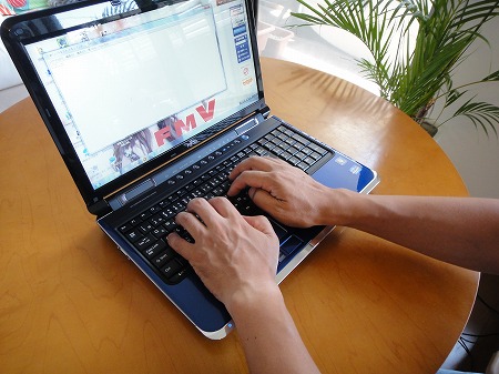 LIFEBOOK AH77/D FMVA77DL ノートパソコン本体 Amazon.co.jp: 富士通