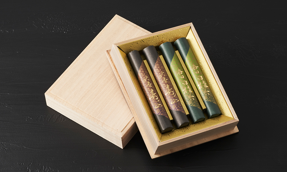 毎日白檀香・沈香寿山 ニ種香揃え 桐箱4把入 | 贈答用お線香 | 日本香