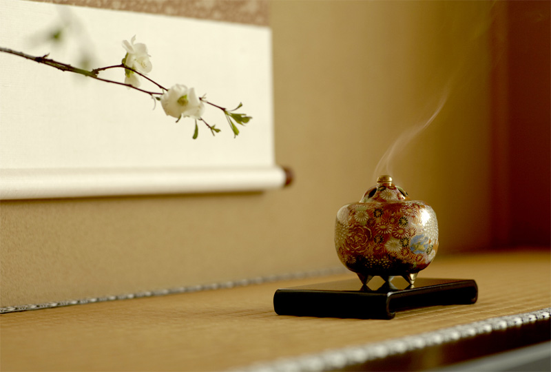 電子香炉sizuro（しずろ） | お香フレグランスの日本香堂