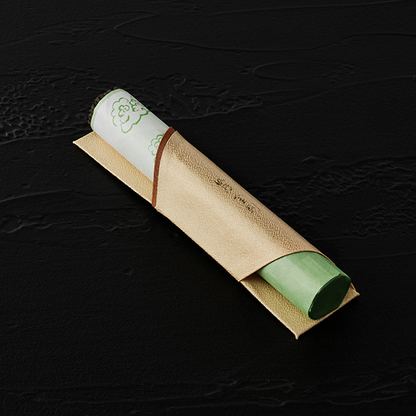 伽羅金剛 塗箱短8入 | 贈答用お線香 | 日本香堂公式