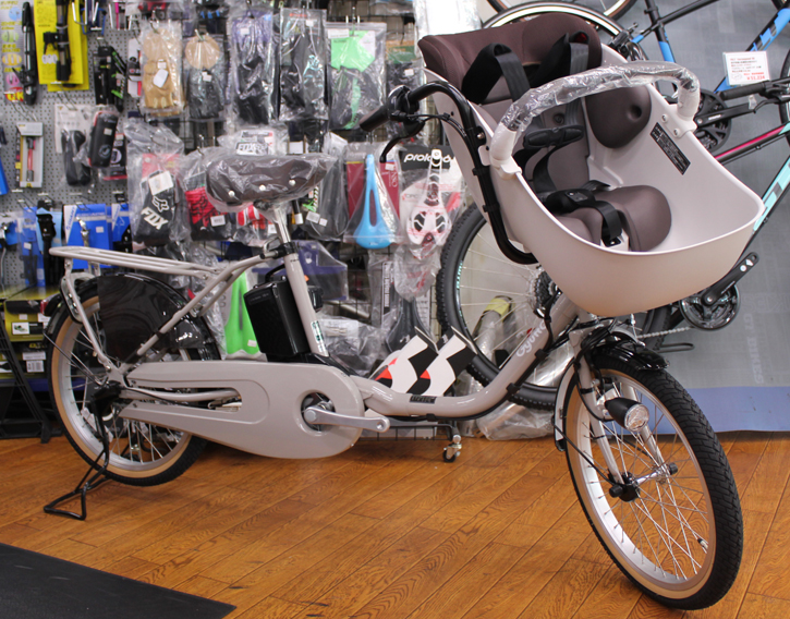Panasonicの子乗せ電動自転車ギュットクルームDXが入荷いたしました。